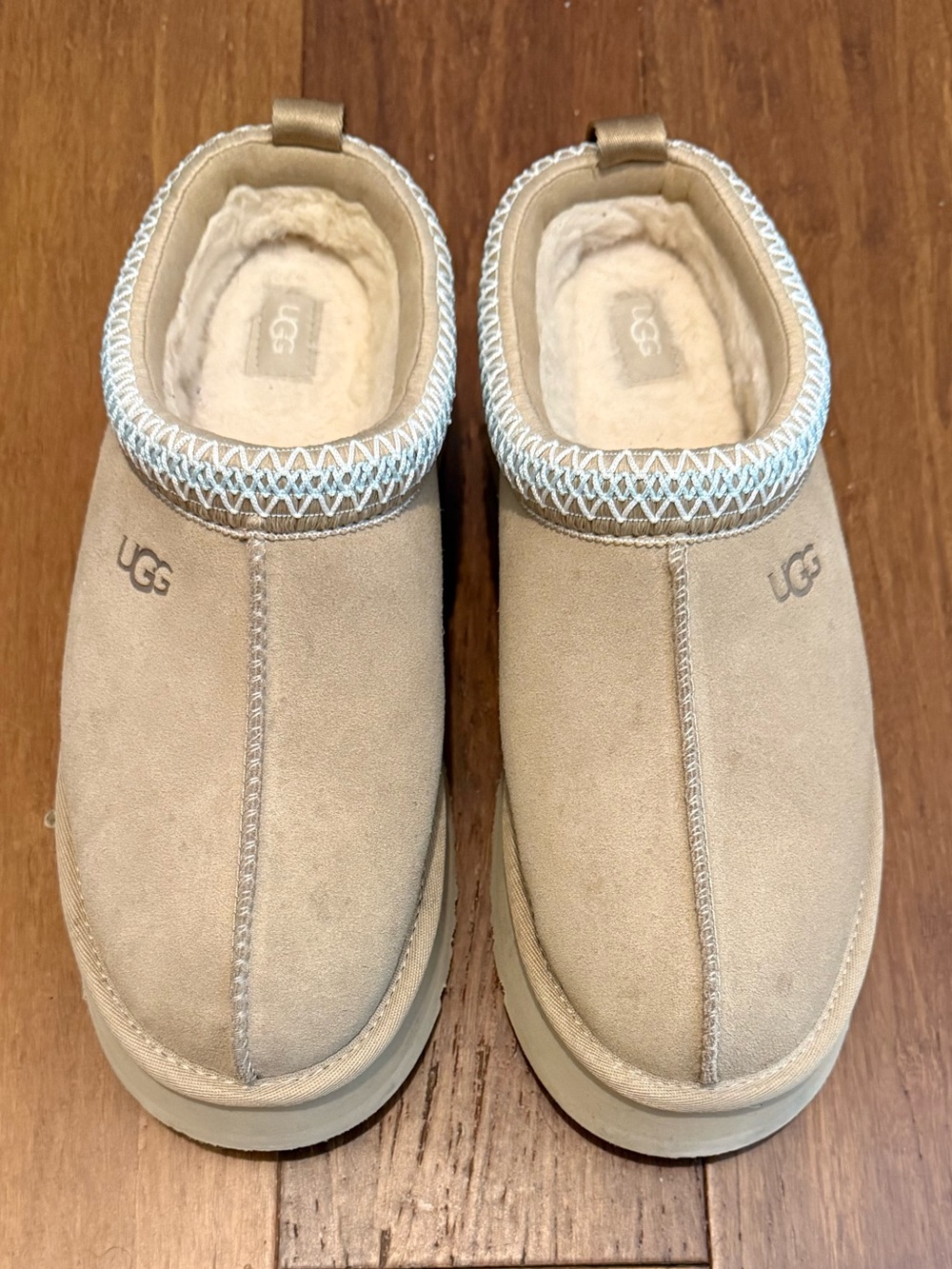 UGG Tazz II in Sand